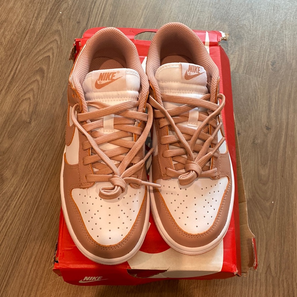 Nike Dunk low rose